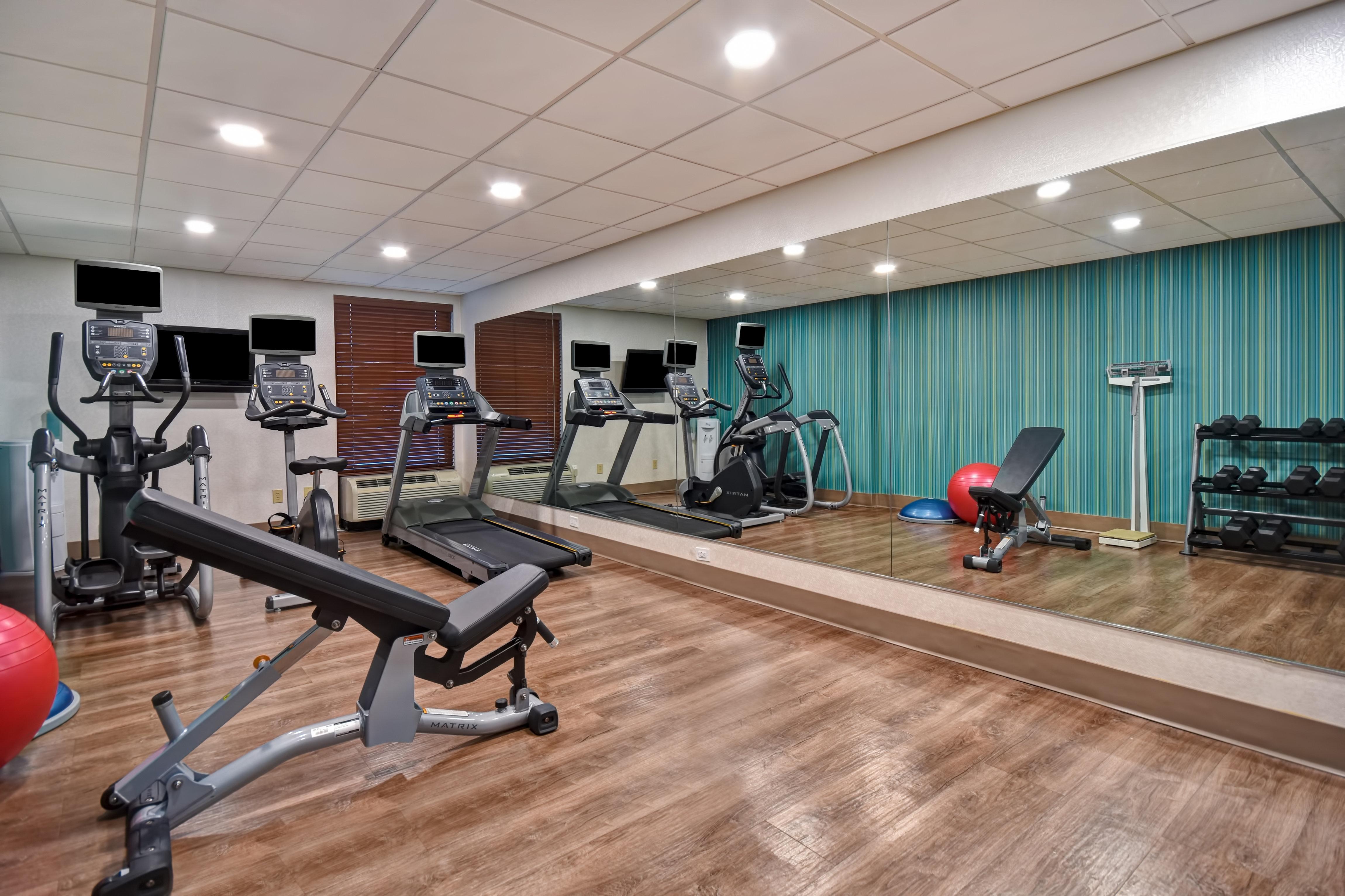 Holiday Inn Express & Suites Allentown-Dorney Park Area By Ihg Bagian luar foto