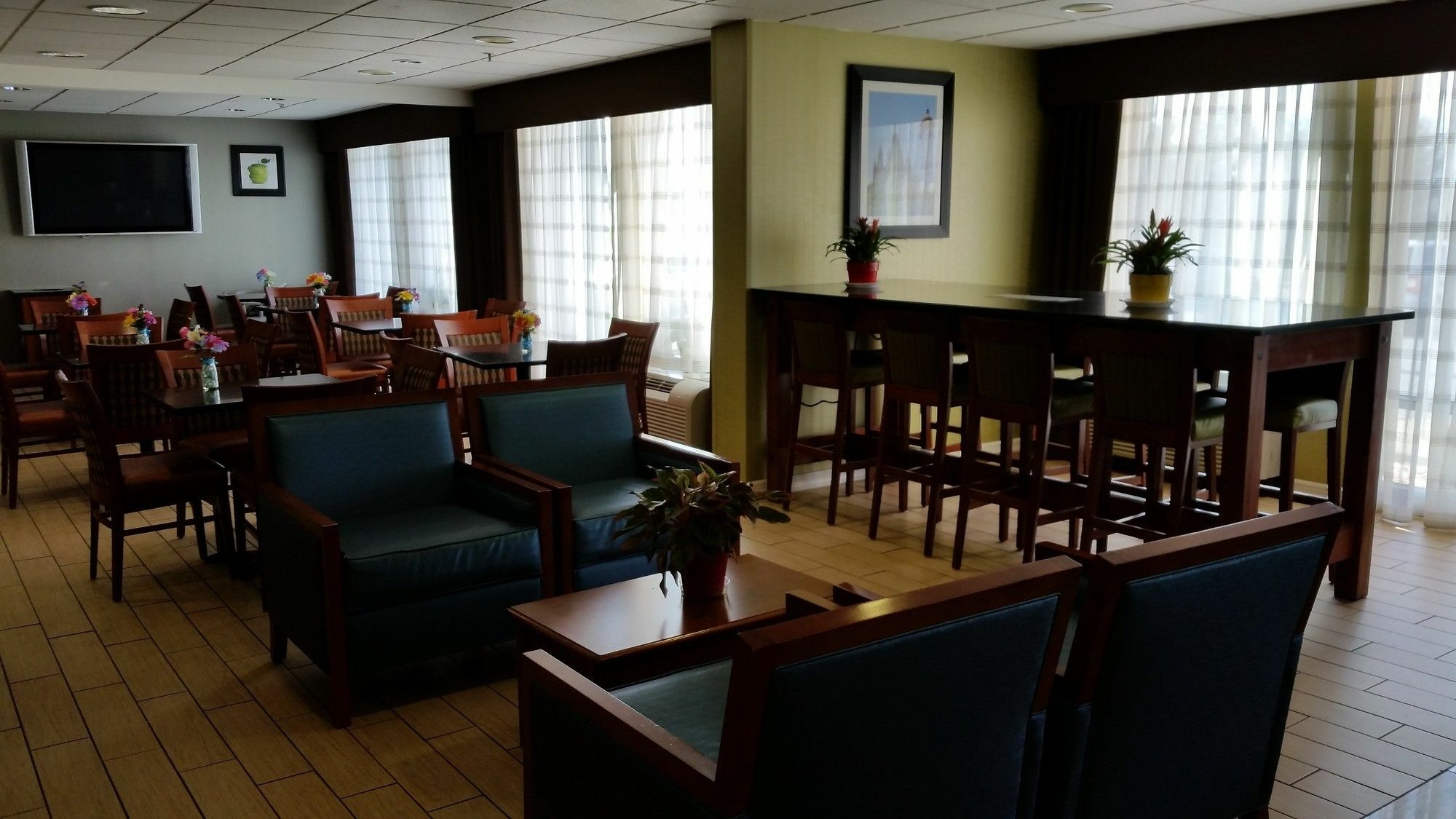 Holiday Inn Express & Suites Allentown-Dorney Park Area By Ihg Bagian luar foto