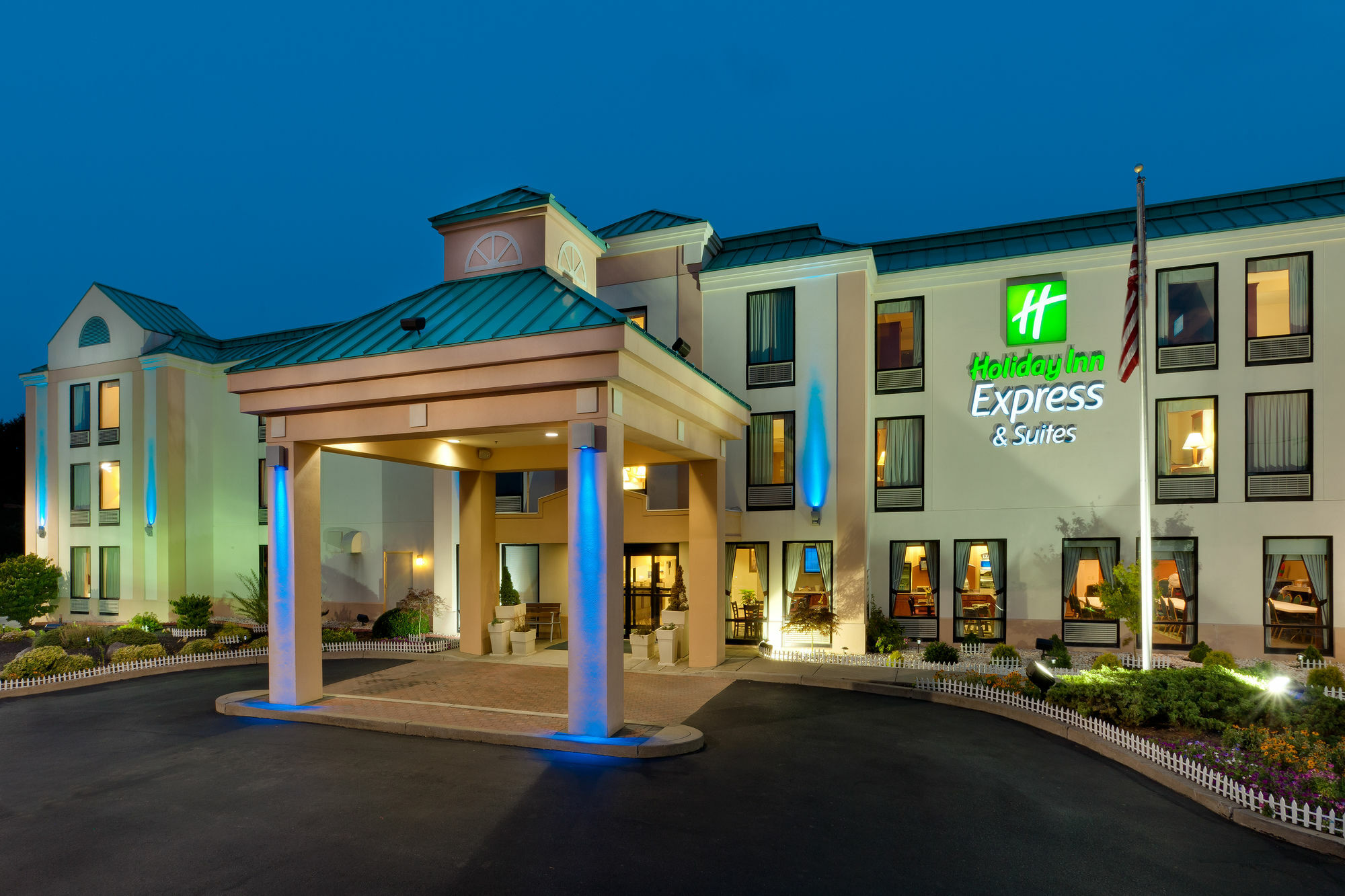 Holiday Inn Express & Suites Allentown-Dorney Park Area By Ihg Bagian luar foto