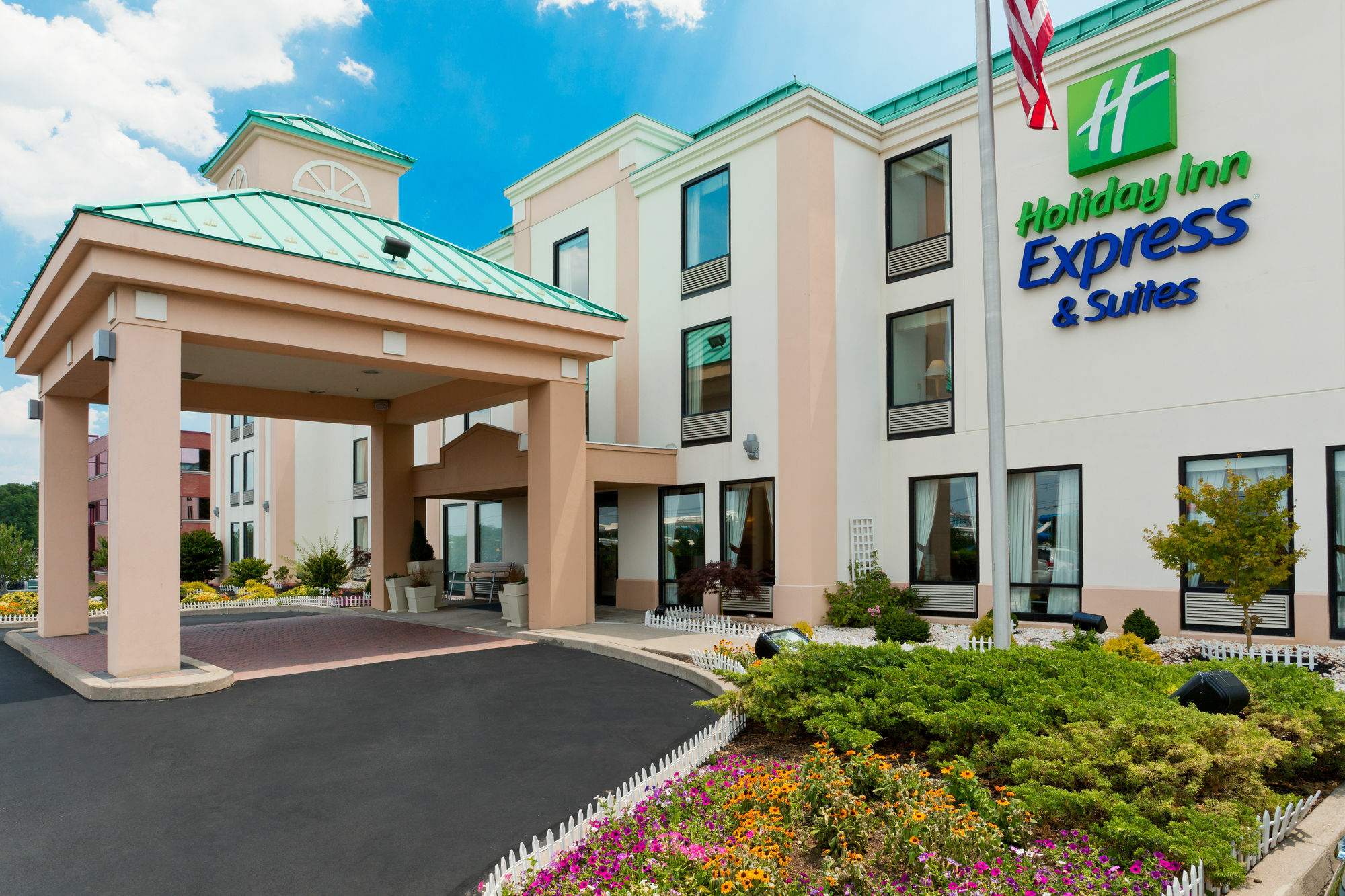 Holiday Inn Express & Suites Allentown-Dorney Park Area By Ihg Bagian luar foto